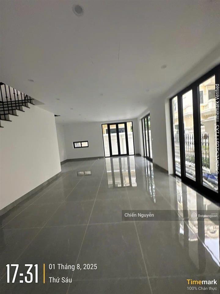 Cho thuê liền kề view công viên tại vân canh, thuận tiện kinh doanh
