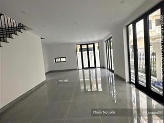 Cho thuê liền kề view công viên tại vân canh, thuận tiện kinh doanh