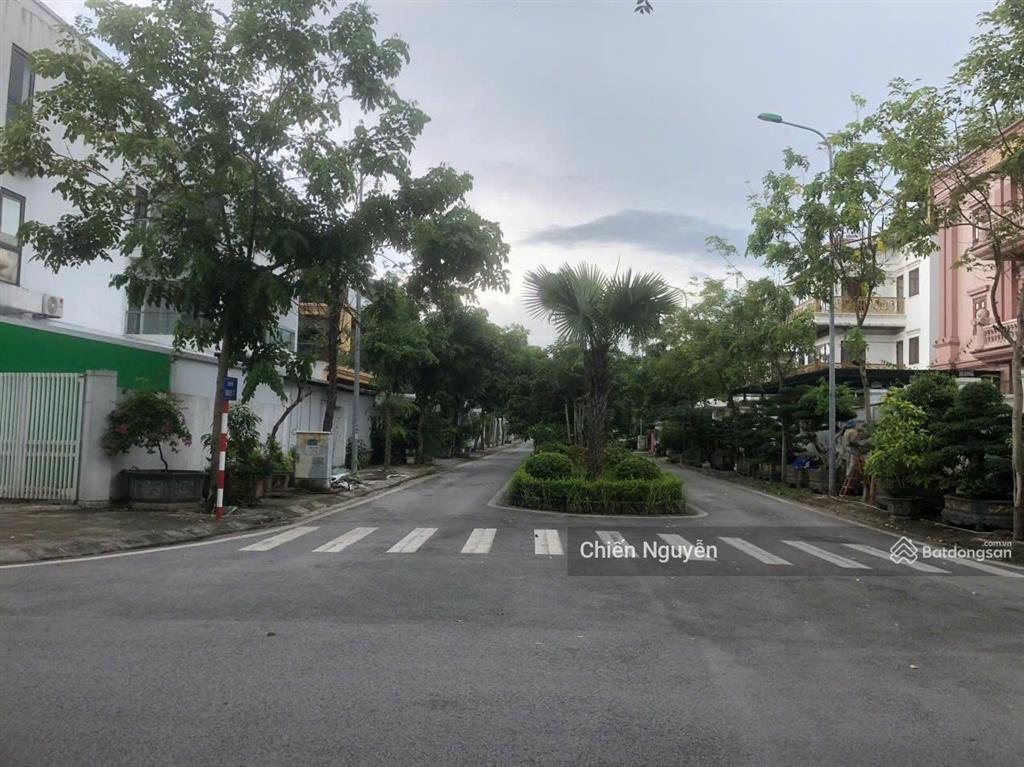 Cho thuê biệt thự xuân phương tasco, diện tích 150m2, đã hoàn thiện phù hợp làm kho và văn phòng