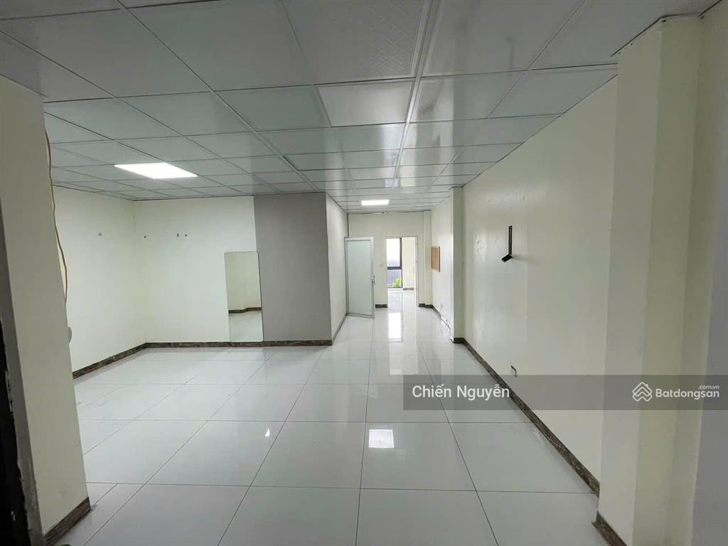 Liền kề 90m2, giá tốt đã hoàn thiện thích hợp làm văn phòng, vị trí đẹp thuận tiện để xe và đi lại
