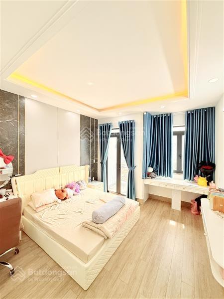 Nhà riêng dt 6x18.7m2, ô tô ngủ trong nhà, cách huỳnh tấn phát vài bước chân giá 13,8 tỷ tl mạnh