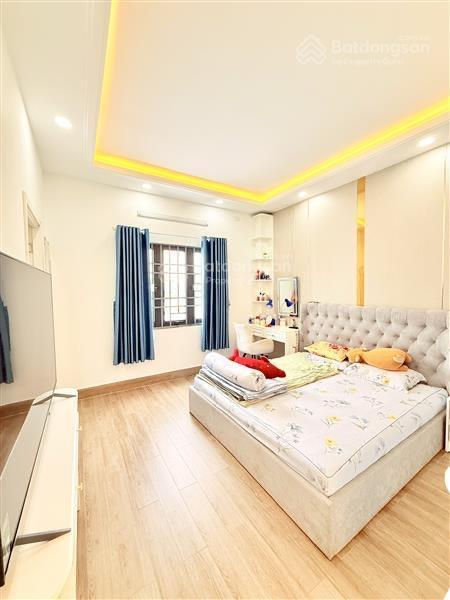 Nhà riêng dt 6x18.7m2, ô tô ngủ trong nhà, cách huỳnh tấn phát vài bước chân giá 13,8 tỷ tl mạnh