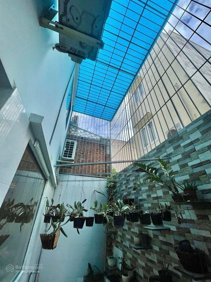 Bán nhà lk đường tqn q8 cách nvl vài bước chân, dt 5x24m, giá 9,9 tỷ. an ninh và kinh doanh