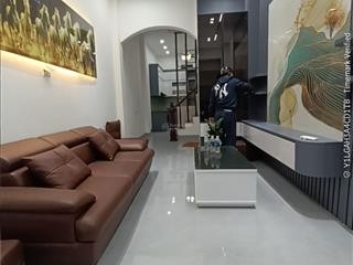 Mỹ đình  8tỉ nhỉnh xíu có nhà 5 tầng 40m2  mới đẹp tặng full nội thất sẵn ở có ô chờ thang máy