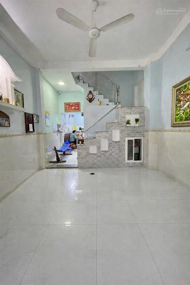 Bán nhà gần cầu chữ y, chợ rạch ông  ngay sát hẻm xe hơi  51m2 4tầng 5pn  shr ko qh  hơn 6tỷ