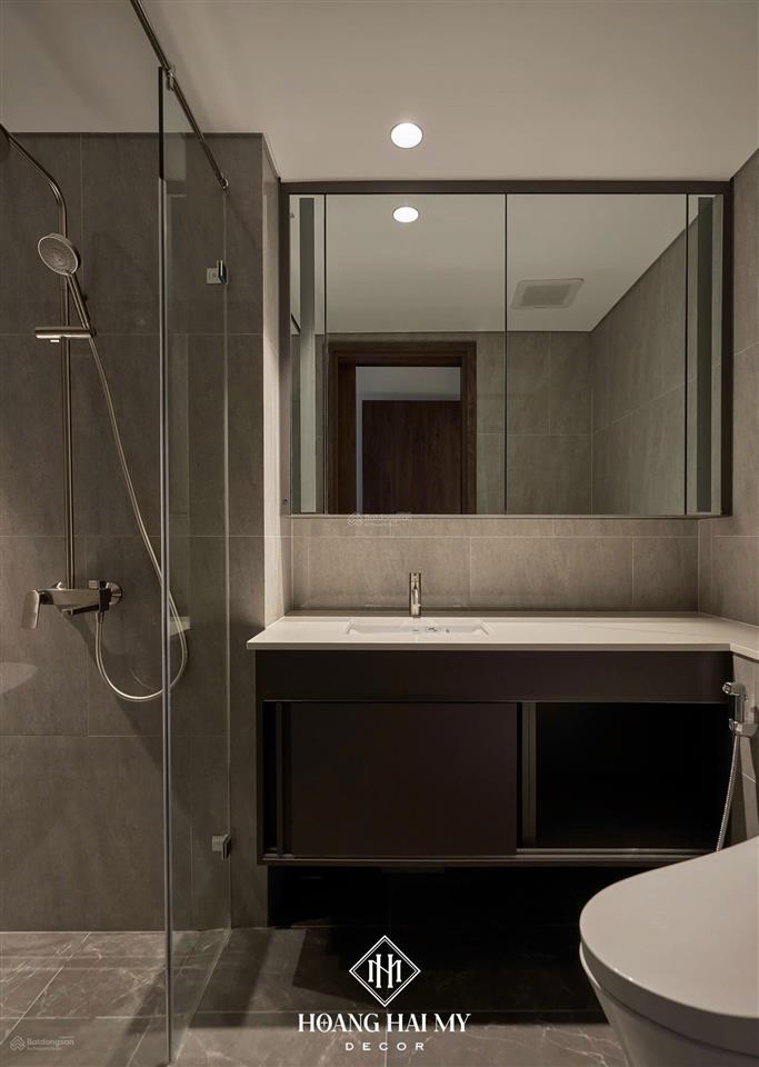 Chính chủ cho thuê 3pn  125m2 luxury tại lancaster legacy nguyễn trãi q1.  0767 167 ***