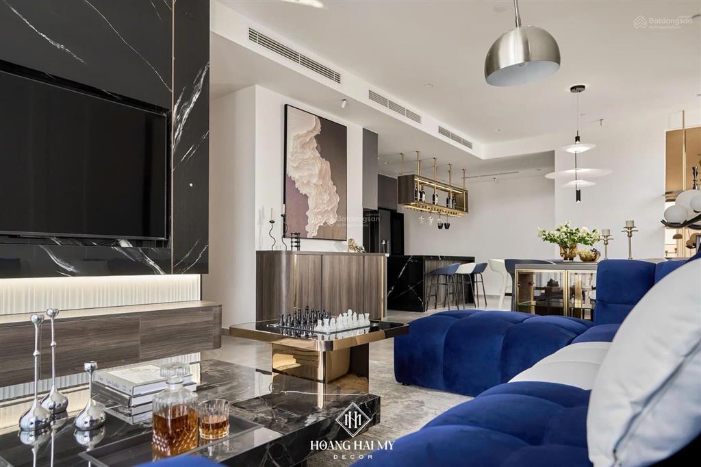 Chính chủ cho thuê 3pn  125m2 luxury tại lancaster legacy nguyễn trãi q1.  0767 167 ***