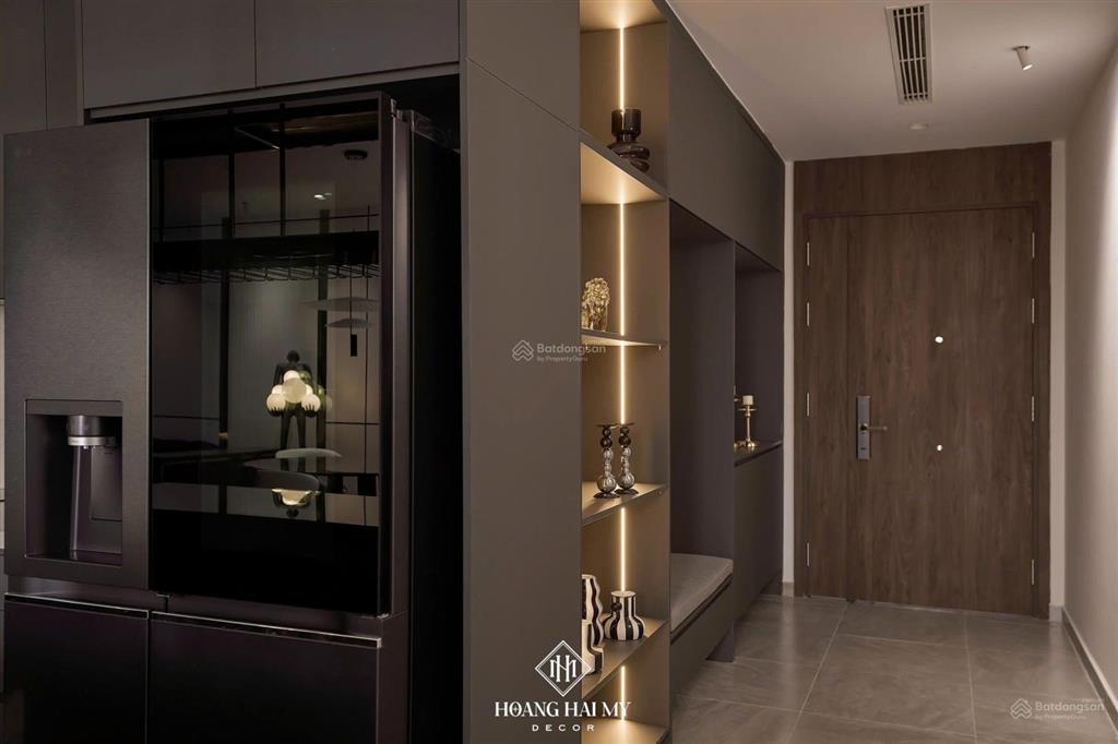 Chính chủ cho thuê 3pn  125m2 luxury tại lancaster legacy nguyễn trãi q1.  0767 167 ***