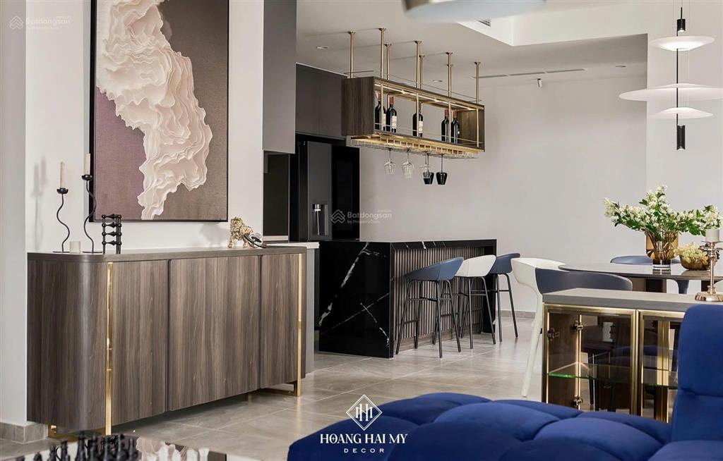 Chính chủ cho thuê 3pn  125m2 luxury tại lancaster legacy nguyễn trãi q1.  0767 167 ***