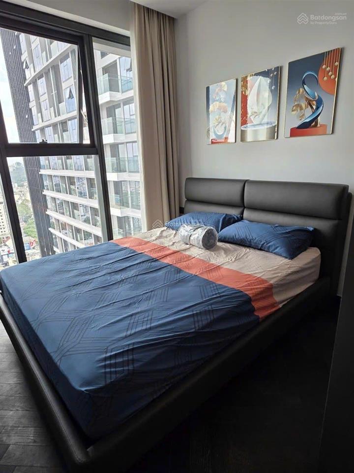 Chính chủ cho thuê căn hộ 3pn  125m2 căn góc tại lancaster legacy quận 1.  0767 167 ***