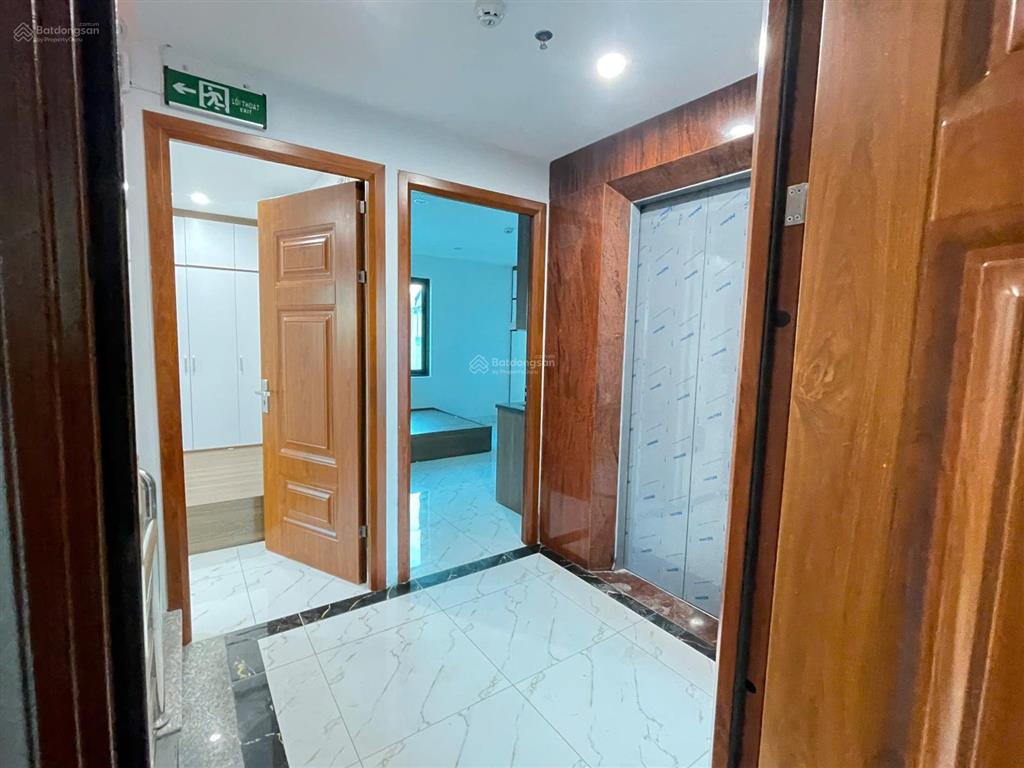 Bán chdv (ccmn 24 phòng) dòng tiền 100 triệu ôtô, cạnh đh tài nguyên đường phú diễn 81m2  21.5 tỷ