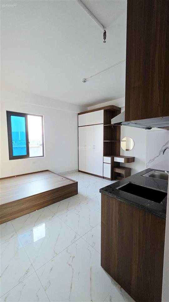 Bán chdv (ccmn 24 phòng) dòng tiền 100 triệu ôtô, cạnh đh tài nguyên đường phú diễn 81m2  21.5 tỷ