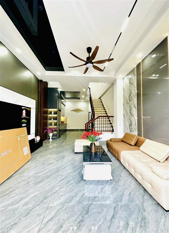 Tôi chính chủ cần bán nhà 3 tầng kiệt 814 trường chinh, hòa phát, cẩm lệ