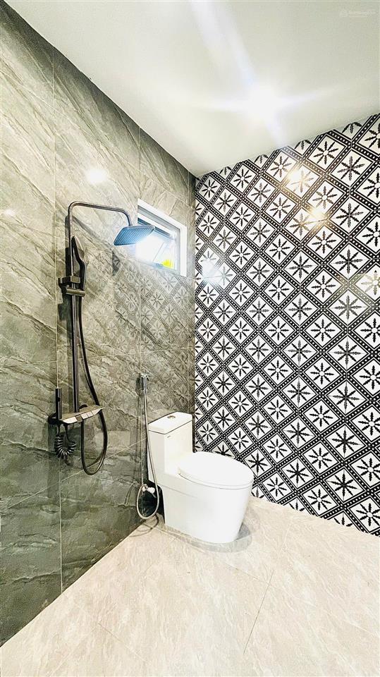 Tôi chính chủ cần bán 3 tầng 2 mặt kiệt 584 tôn đản, hòa phát, cẩm lệ