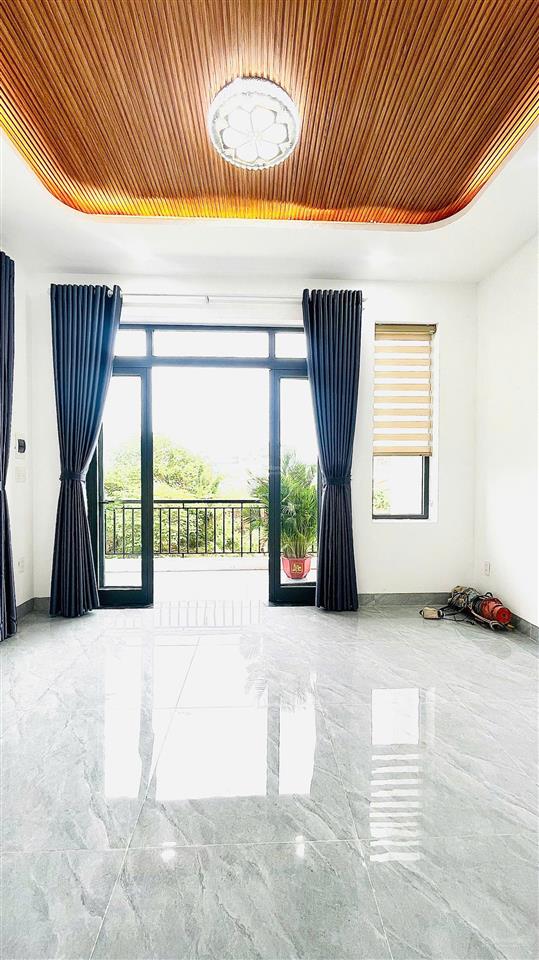 Tôi chính chủ cần bán 3 tầng 2 mặt kiệt 584 tôn đản, hòa phát, cẩm lệ