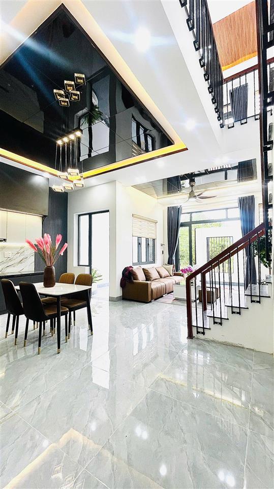 Tôi chính chủ cần bán 3 tầng 2 mặt kiệt 584 tôn đản, hòa phát, cẩm lệ