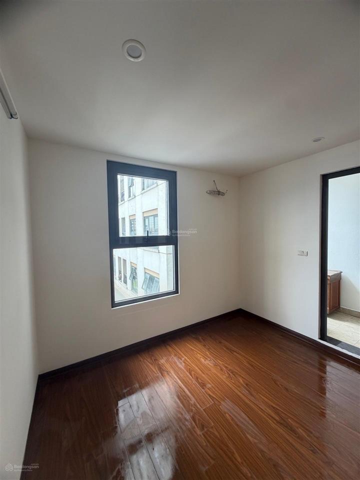 Bán chung cư homeland thượng thanh long biên 2 ngủ  60m2  4,2 tỷ