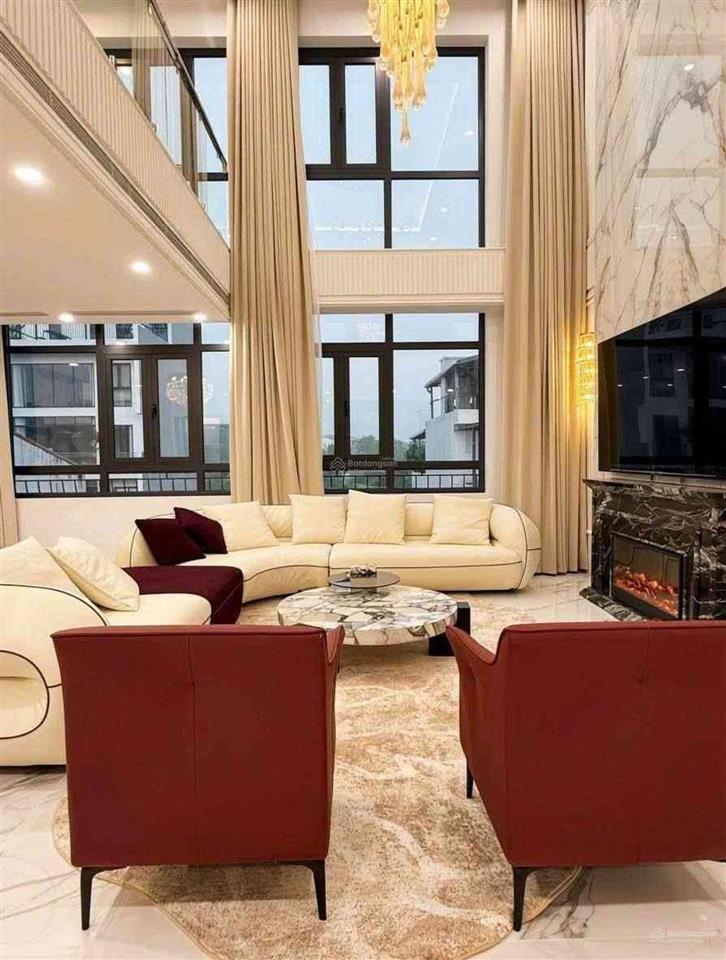 Siêu phẩm hoa hậu nguyễn sơn  7 tầng thang máy  vỉa hè ô tô tránh  90m2  36 tỷ