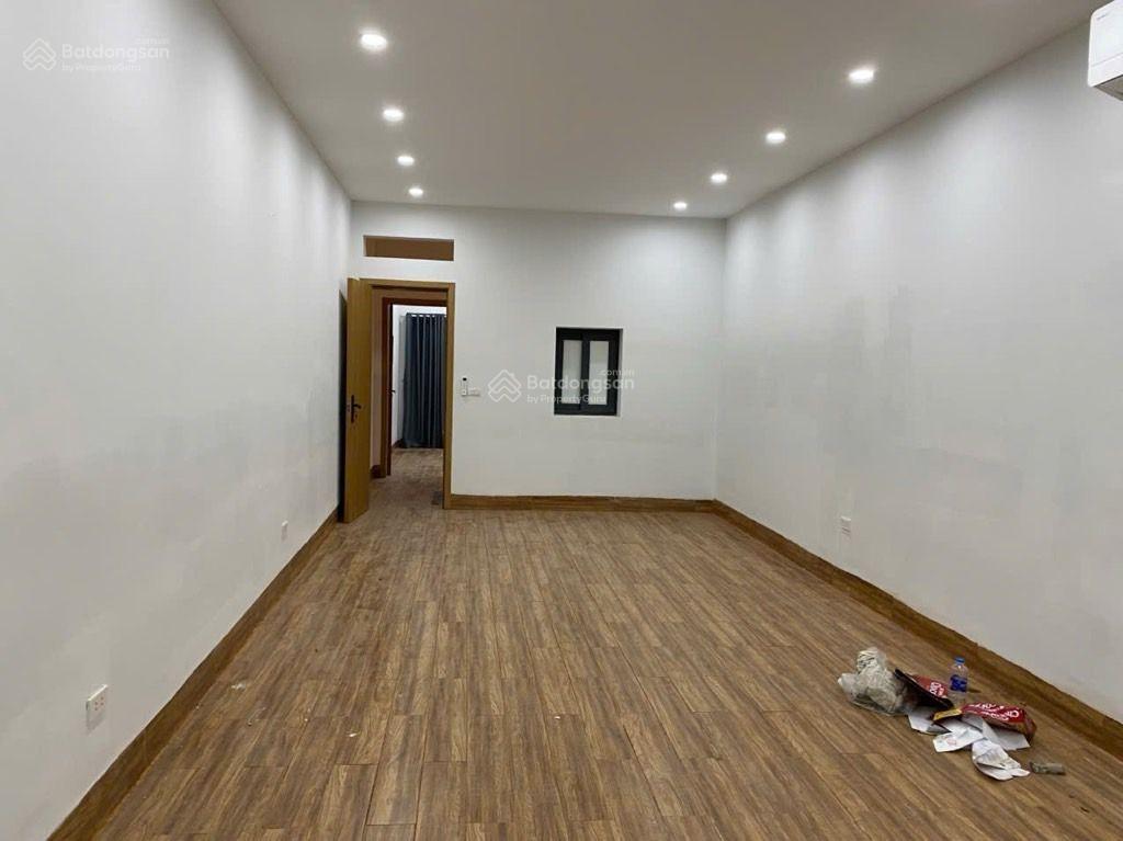 Nhà mặt phố hoa lâm kinh doanh đỉnh, gần phố ngô gia tự  110m2  23,75 tỷ