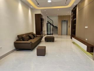 Thượng thanh, nhà mới rất đẹp, thang máy xịn full nội thất 55m2  9,35 tỷ