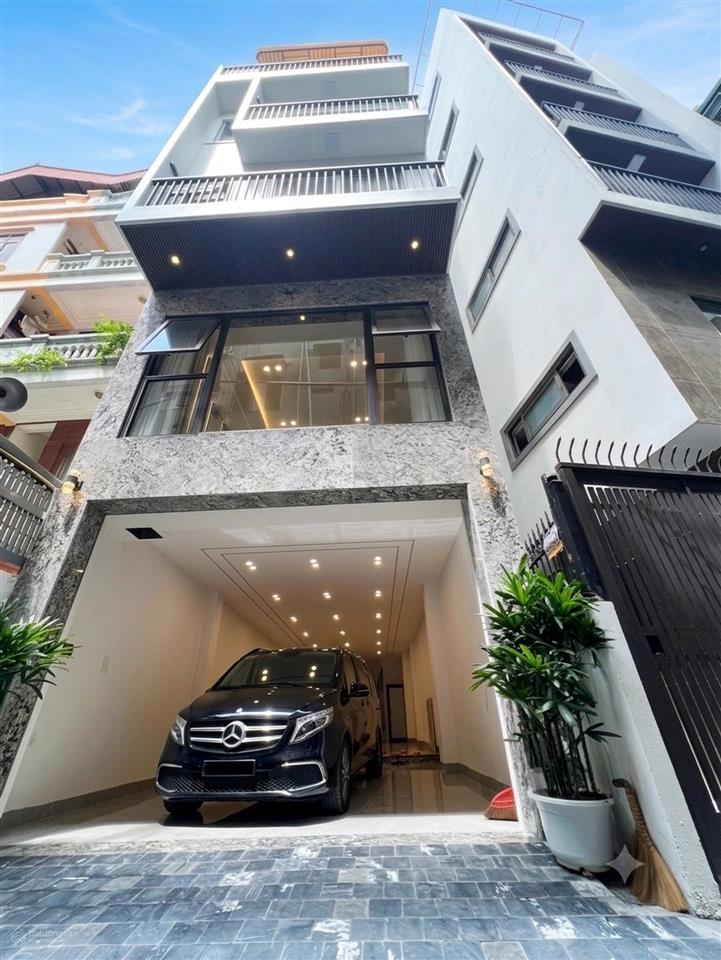 Siêu phẩm lô góc nguyễn sơn  long biên  7 tầng thang máy  oto vào nhà  80m2  17,6 tỷ