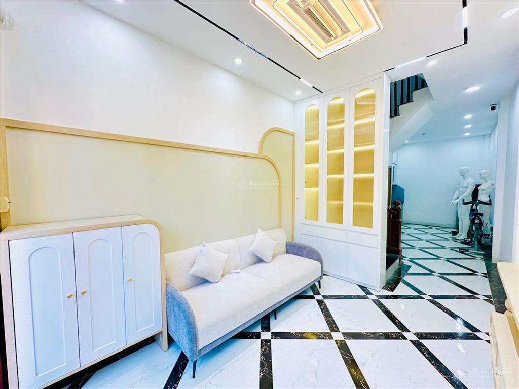Nhà mới 5 tầng  ô tô qua nhà  ngõ thông  full công năng  an sinh đỉnh  35m2  6,6 tỷ