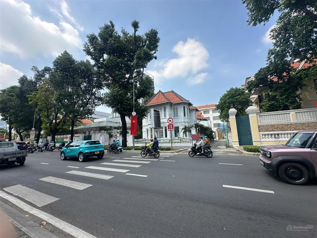 Biệt thự mặt tiền 212 võ thị sáu  22 x 30  290 tỷ