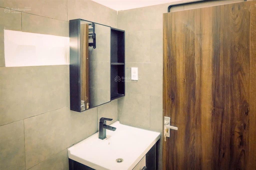 Mặt tiền lạc long quân [75m2 x 8 tầng] thang máy  hđ thuê 65tr