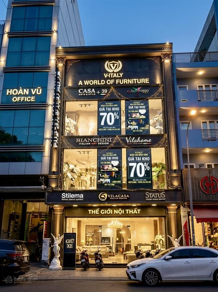 Mặt tiền hai bà trưng (8,5 x 26m) thang máy (ko lộ giới)