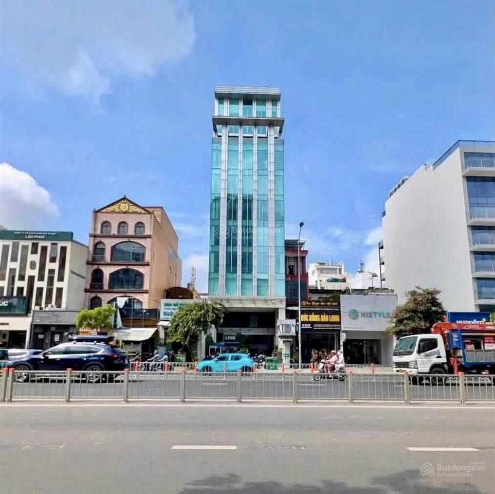 Bán toà building 123 cộng hoà  2 mặt tiền  2 hầm 11 tầng ~ 3000m2 sàn