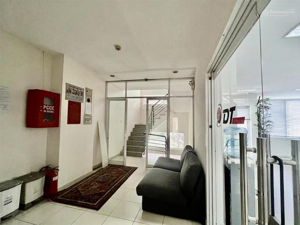 Bán building mặt tiền 307b nguyễn văn trỗi.
11 x 20m  1 hầm 10 tầng