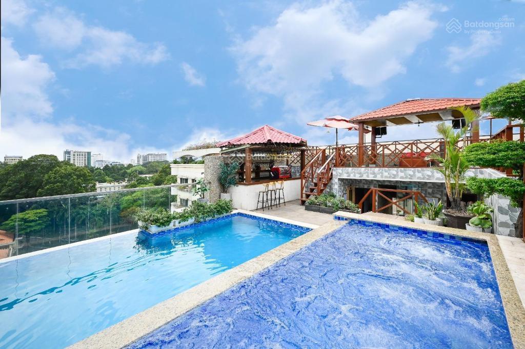 Bán khách sạn california saigon 4* thủ khoa huân bến thành quận 1 (103 phòng)