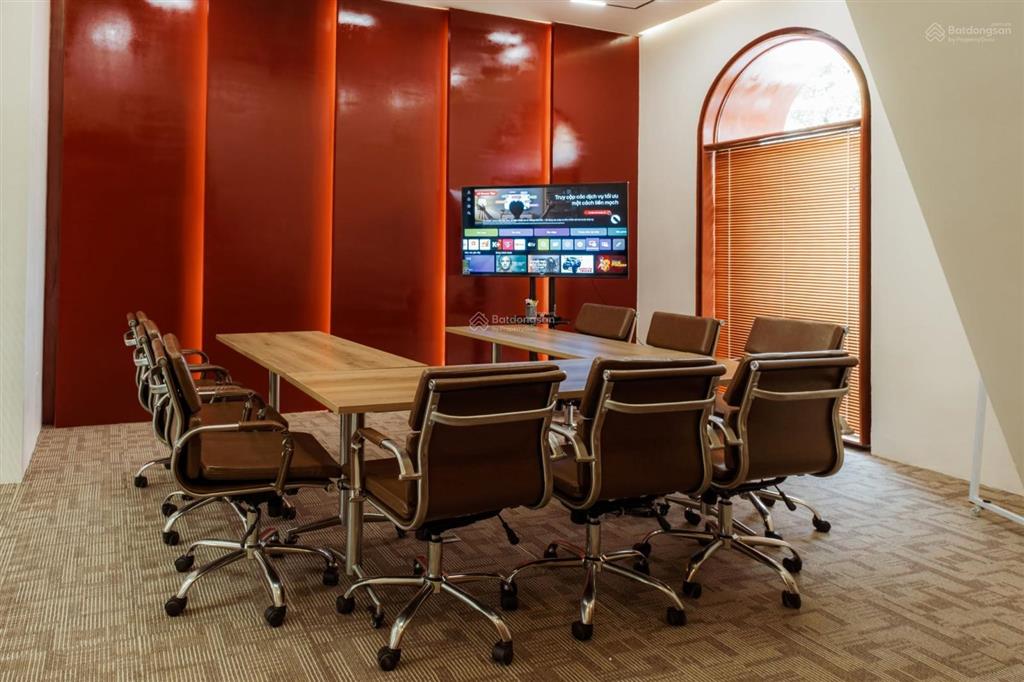 230f pasteur, p. võ thị sáu [569m2] 21,3m x 27m  hđt 181 triệu/th