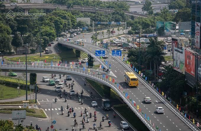 Mặt tiền khu sân bay [11 x 40m] 433,8m2 (gpxd 2 hầm 12 tầng ~4000m2 sàn)