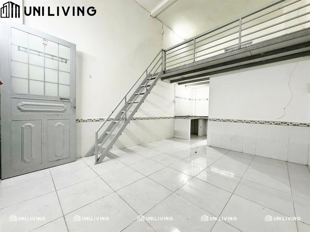 Trống sẵn duplex rộng 30m2 ngay lã xuân oai  lê văn việt  ở được tối đa 4 người 4 xe