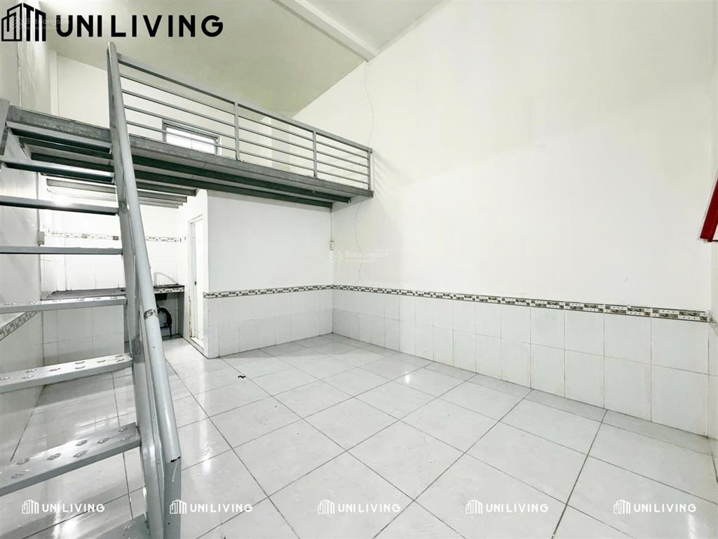 Trống sẵn duplex rộng 30m2 ngay lã xuân oai  lê văn việt  ở được tối đa 4 người 4 xe