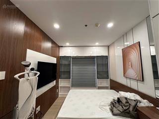 Bán căn 2pn monarchy  view sông  đầy đủ tiện nghi. giá 4,8 tỷ