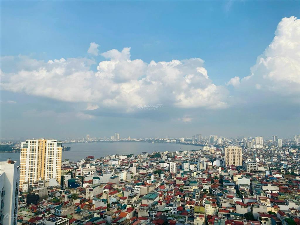 Bán căn góc 2pn 74,7m2 tòa hdi tây hồ  view hồ tây  full đồ tầng đẹp, hướng đông mát mẻ, sẵn sổ
