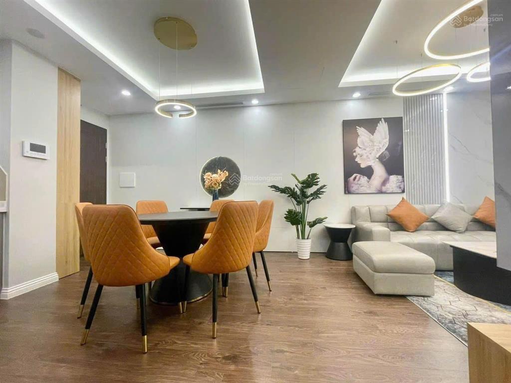 Bán căn góc 2pn 74,7m2 tòa hdi tây hồ  view hồ tây  full đồ tầng đẹp, hướng đông mát mẻ, sẵn sổ