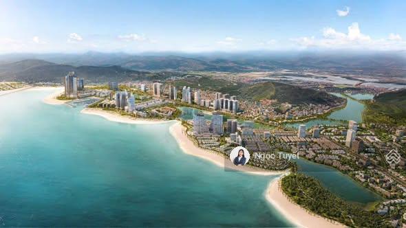 Hiếm.... căn biệt thực sát vịnh duy nhất giá siêu tốt. pháp lý lâu dài.  0397 390 ***
