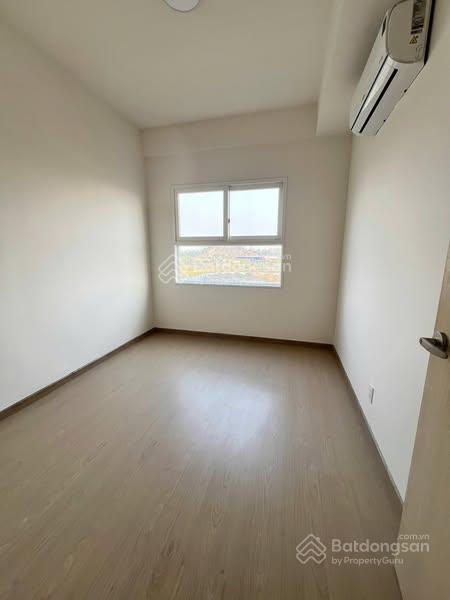 Cho thuê căn 2 ngủ 2 vs nội thất liền tường cơ bản cc dragon castle.  e xem căn 0359 513 ***