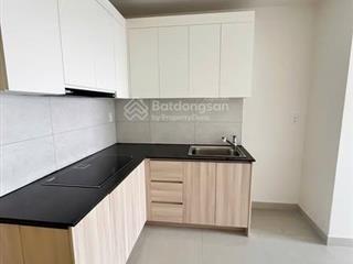 Cho thuê căn 2 ngủ 2 vs nội thất liền tường cơ bản cc dragon castle.  e xem căn 0359 513 ***