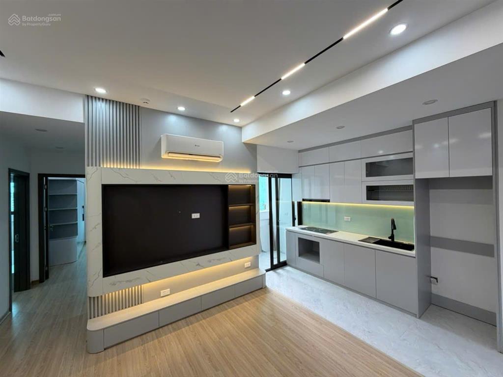 Bán căn hộ ngay cạnh công viên thanh xuân giá chỉ 5,8 tỉ, nội thất mới tinh