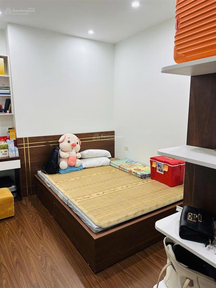 Cho thuê căn hộ 2pn tại 90 nguyễn tuân giá 14tr/tháng