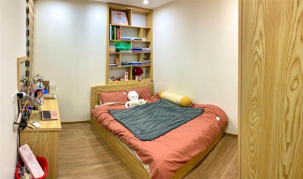 Bán căn hộ phú gia residence 96 nguyễn huy tưởng giá 8,6 tỷ có thương lượng
