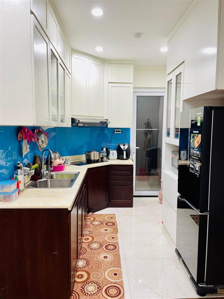 Bán căn hộ phú gia residence 96 nguyễn huy tưởng giá 8,6 tỷ có thương lượng