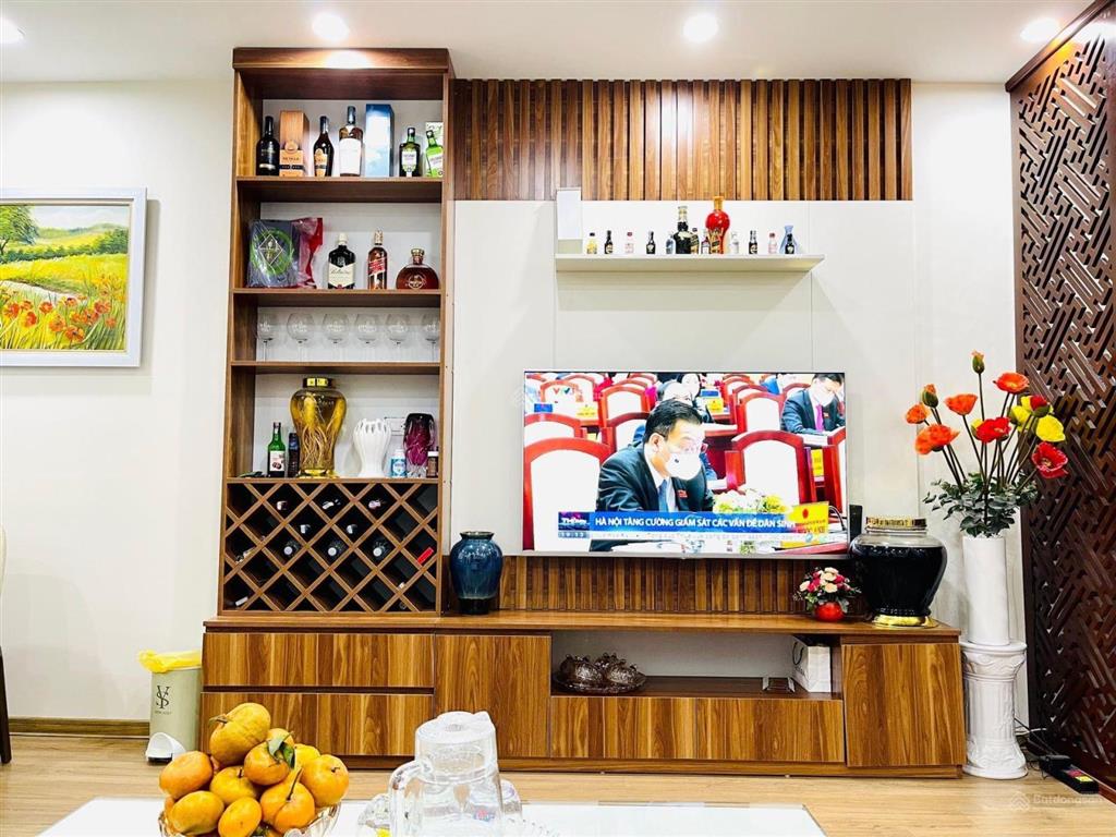 Bán căn hộ phú gia residence 96 nguyễn huy tưởng giá 8,6 tỷ có thương lượng