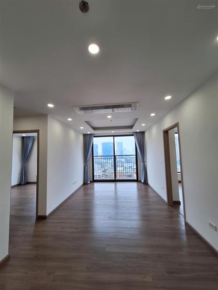 Bán căn hộ 2pn mới tinh tại handico 33 lê văn lương giá 114tr/m