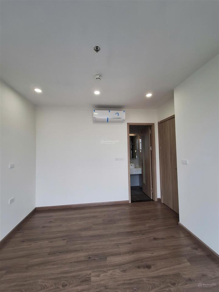 Bán căn hộ 2pn mới tinh tại handico 33 lê văn lương giá 114tr/m