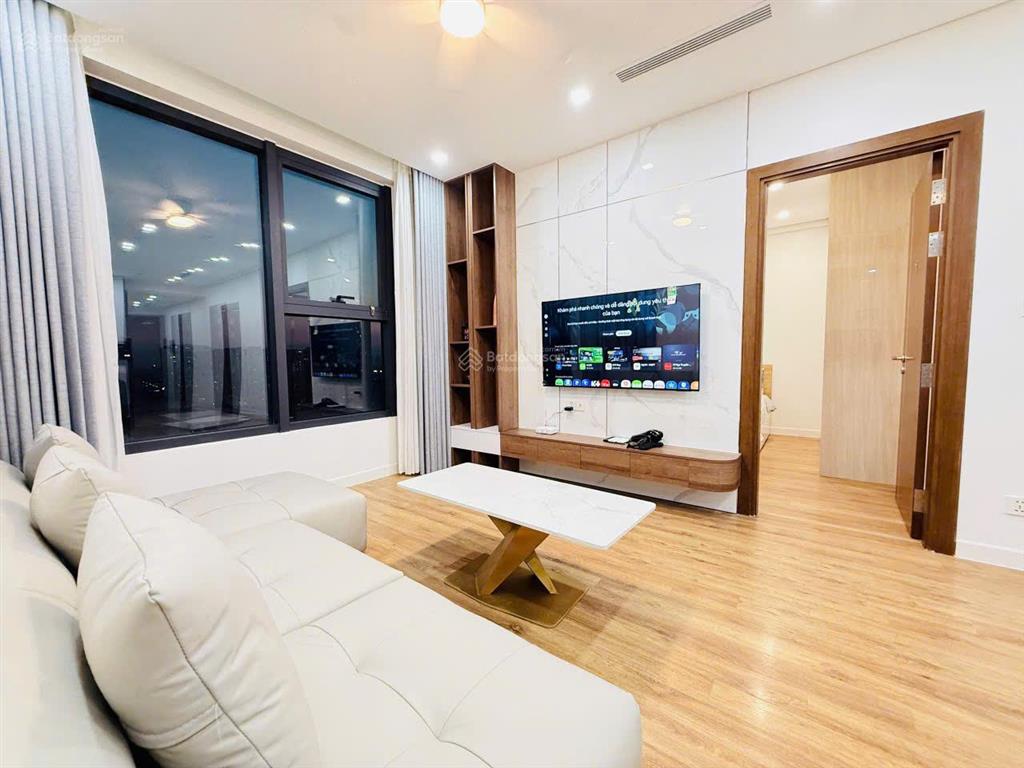 Bán căn hộ 75m tại nguyễn huy tưởng giá 6,7 tỉ, sẵn sổ, giá thật